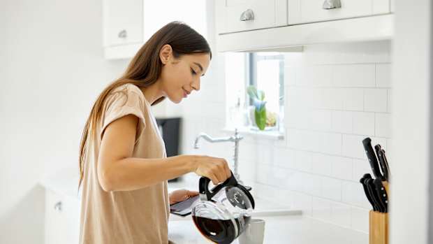 Does Coffee Suppress Appetite_hero